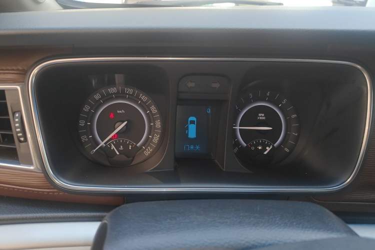 Used Buick GL8 2017 25S Luxury Version China V Standard Instrument Cluster