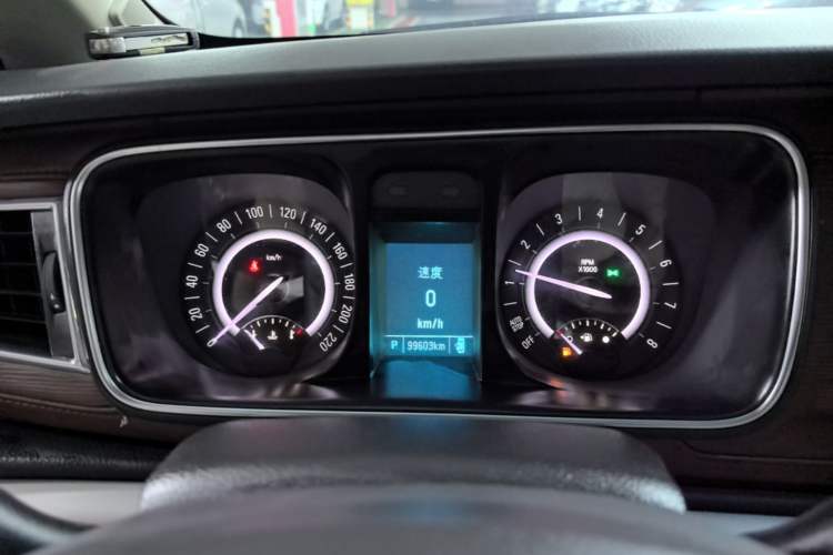Used Buick GL8 2017 25S Prestige Version China V Standard Instrument Cluster