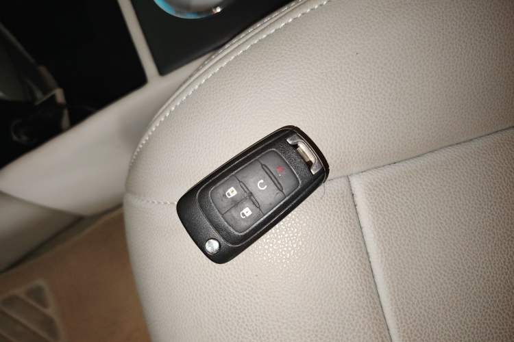 Used Buick GL8 2017 25S Comfort Version China V Standard Interior 1