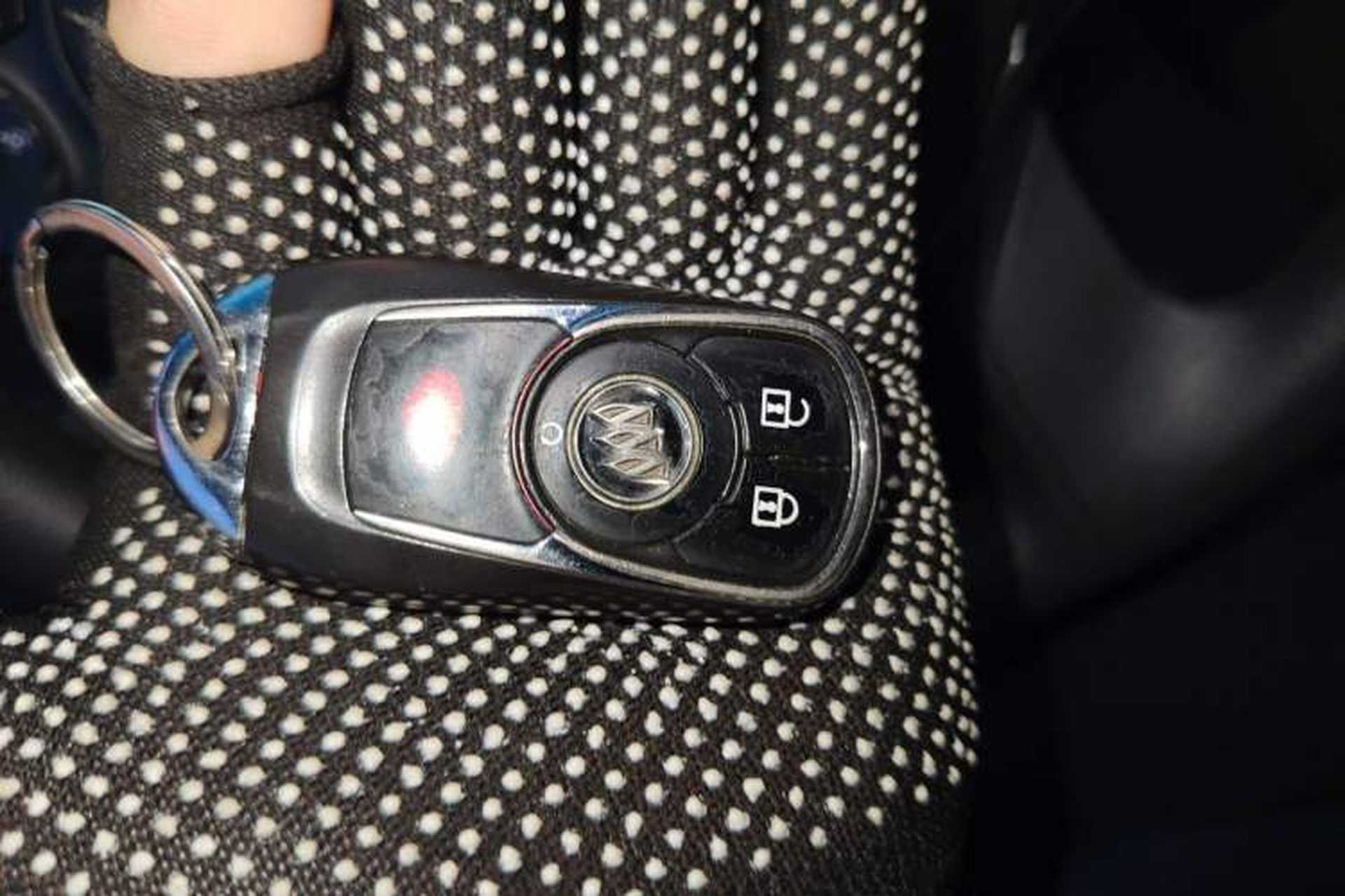 Used Buick GL8 2017 ES 28T Comfort Model China V Standard Interior 1