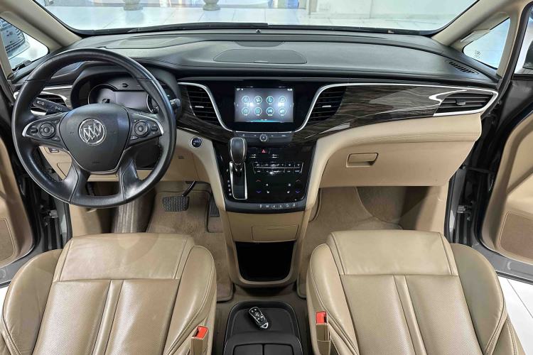 Used Buick GL8 2017 ES 28T Luxury Model China V Standard Interior 10