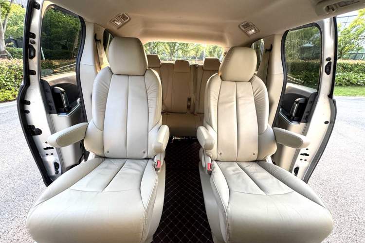 Used Buick GL8 2017 25S Prestige Version China V Standard Interior 6