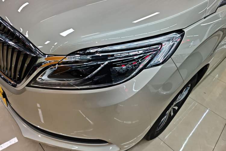 Used Buick GL8 2017 ES 28T Luxury Model China V Standard Left Front Headlight