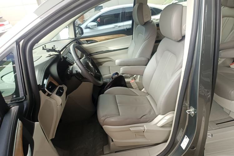 Used Buick GL8 2017 ES 28T Comfort Model China V Standard Left Front Seat