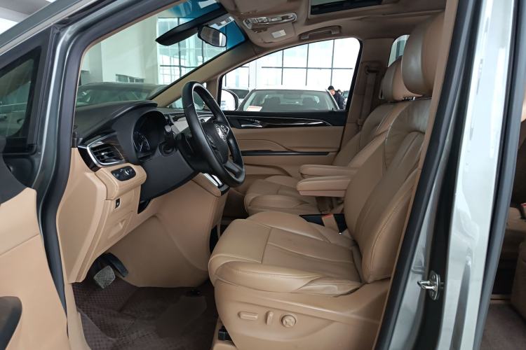 Used Buick GL8 2017 ES 28T Luxury Model China V Standard Left Front Seat