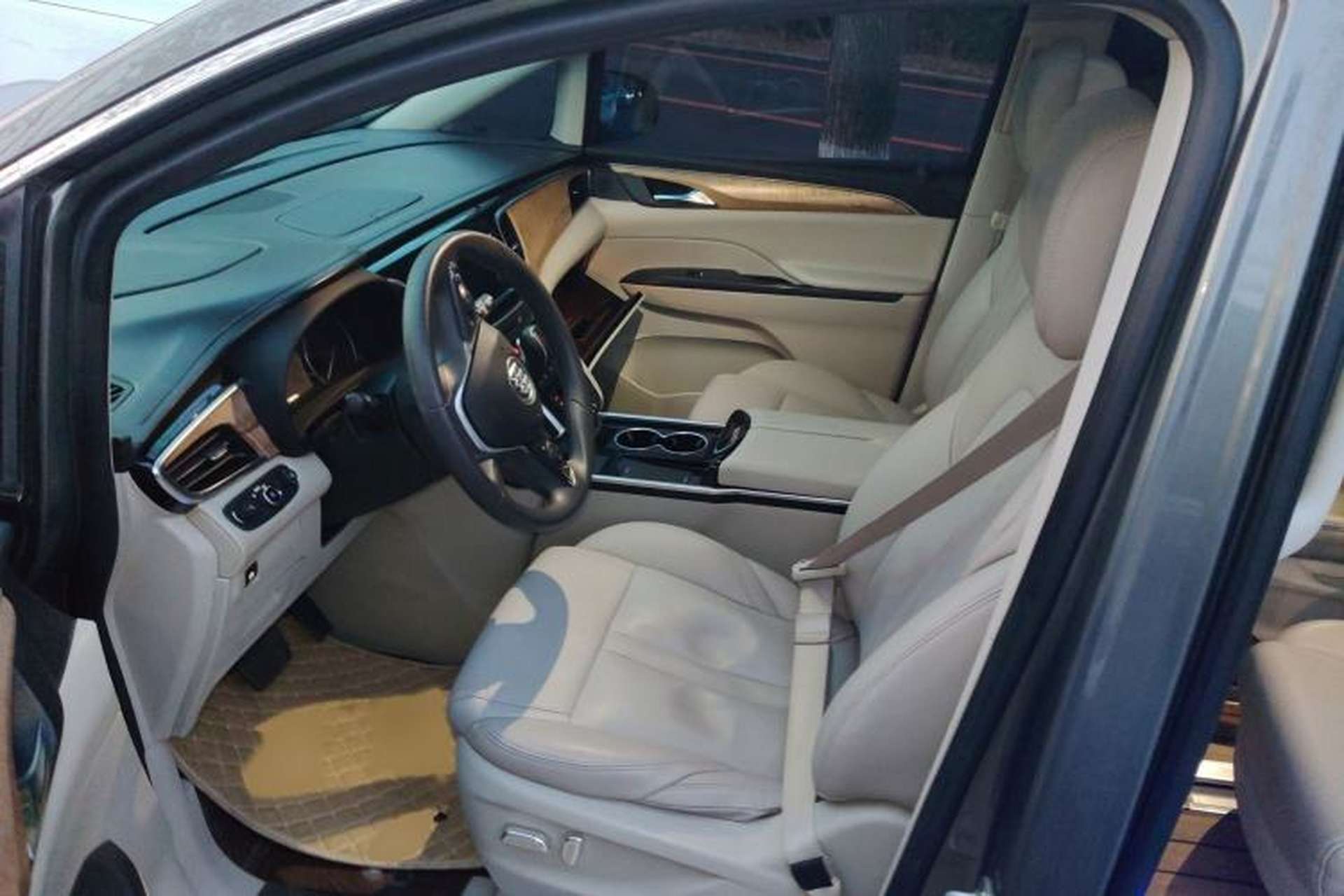 Used Buick GL8 2017 ES 28T Comfort Model China V Standard Left Front Seat