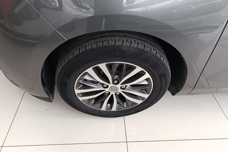 Used Buick GL8 2017 ES 28T Luxury Model China V Standard Left Front Wheel Hub