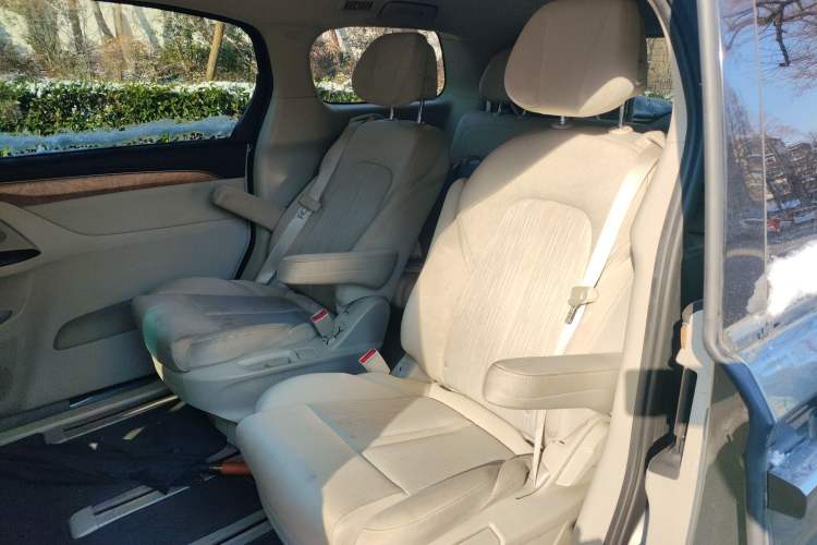 Used Buick GL8 2017 ES 28T Comfort Model China V Standard Left Rear Seat