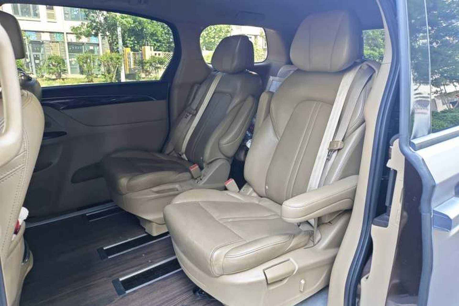 Used Buick GL8 2017 ES 28T Premium Version China V Standard Left Rear Seat
