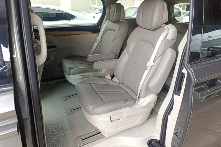 Used Buick GL8 2017 ES 28T Comfort Model China V Standard Left Rear Seat