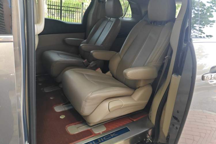 Used Buick GL8 2017 25S Comfort Version China V Standard Left Rear Seat