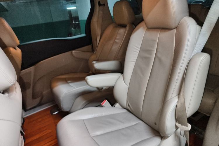 Used Buick GL8 2017 25S Luxury Version China V Standard Left Rear Seat
