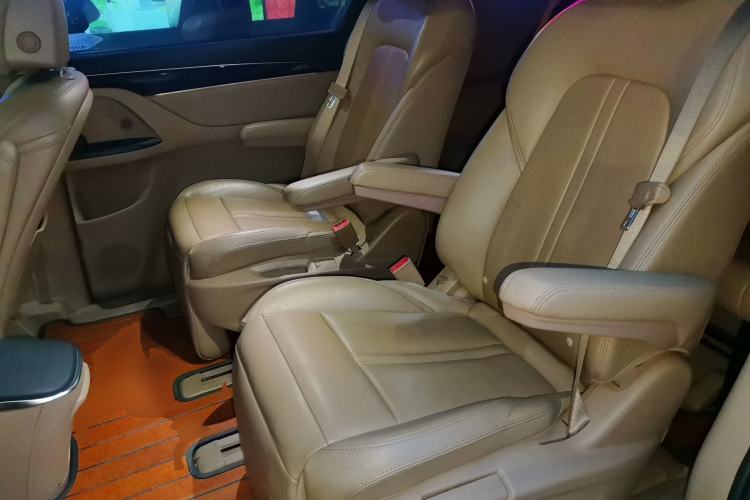 Used Buick GL8 2017 ES 28T Luxury Model China V Standard Left Rear Seat