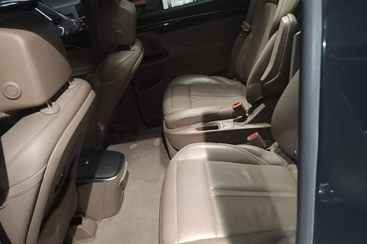 Used Buick GL8 2017 ES 28T Luxury Model China V Standard Left Rear Seat