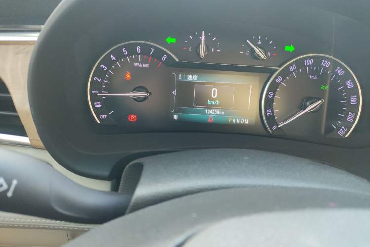Used Buick GL8 2017 ES 28T Comfort Model China V Standard Odometer Close Up
