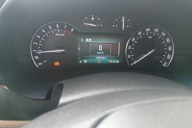Used Buick GL8 2017 ES 28T Luxury Model China V Standard Odometer Close Up