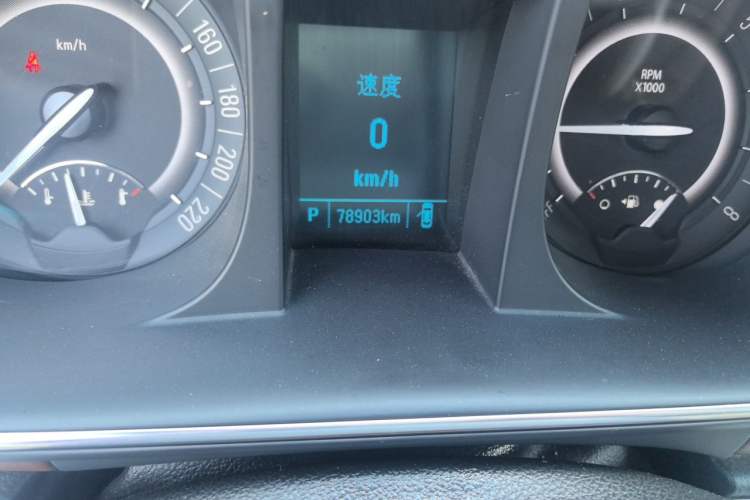 Used Buick GL8 2017 25S Luxury Version China V Standard Odometer Close Up