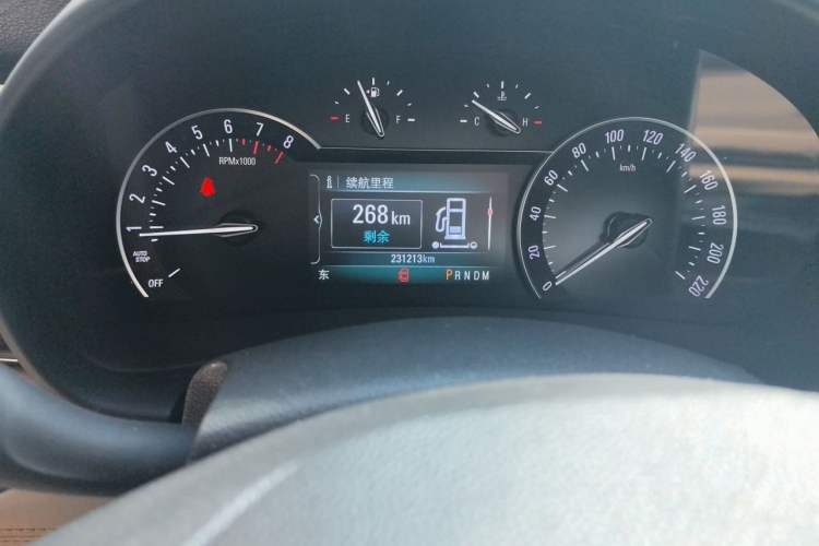 Used Buick GL8 2017 ES 28T Flagship Model China V Standard Odometer Close Up