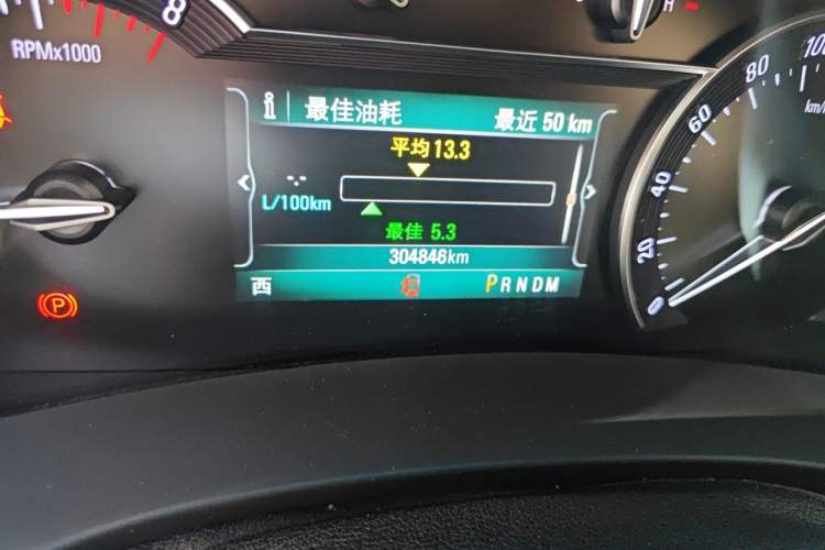 Used Buick GL8 2017 ES 28T Flagship Model China V Standard Odometer Close Up