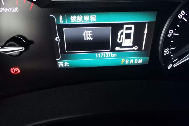 Used Buick GL8 2017 ES 28T Premium Version China V Standard Odometer Close Up