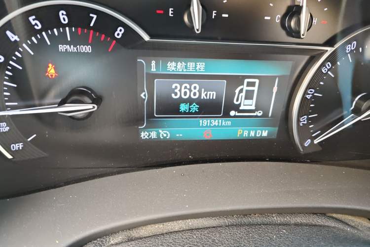Used Buick GL8 2017 ES 28T Comfort Model China V Standard Odometer Close Up