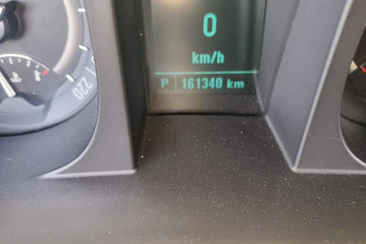 Used Buick GL8 2017 25S Prestige Version China V Standard Odometer Close Up