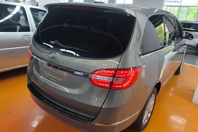 Used Buick GL8 2017 25S Comfort Version China V Standard Rear Right 45 Deg