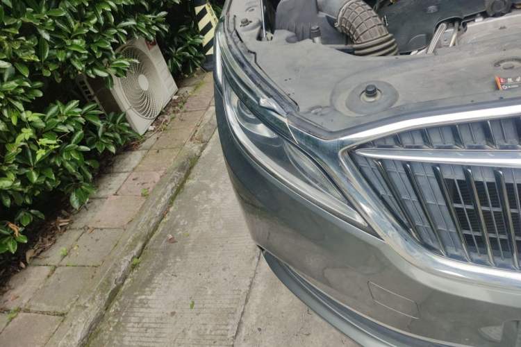 Used Buick GL8 2017 ES 28T Comfort Model China V Standard Right Front Headlight