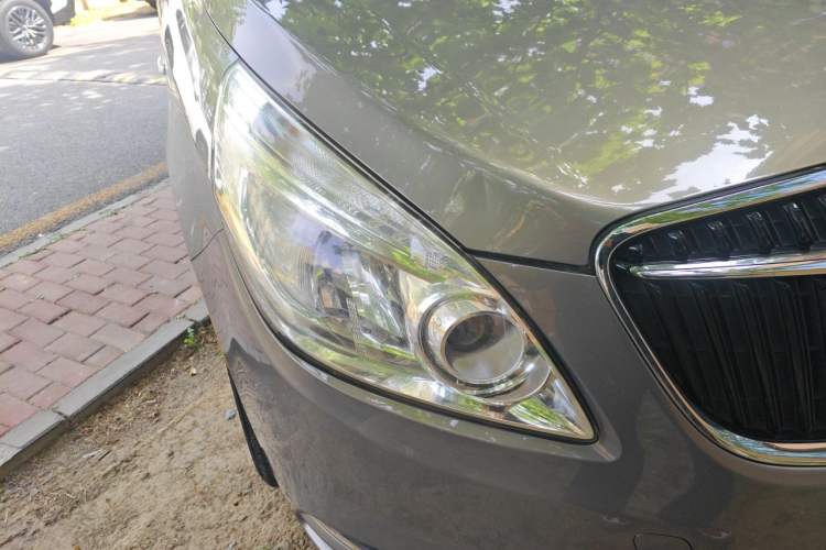 Used Buick GL8 2017 25S Comfort Version China V Standard Right Front Headlight