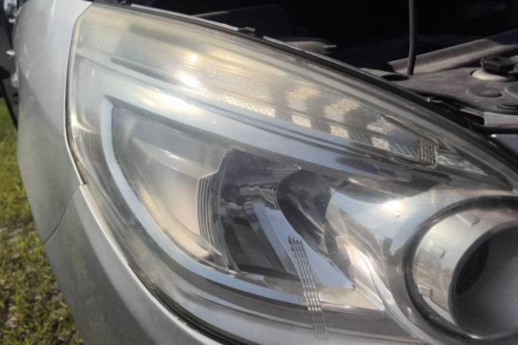 Used Buick GL8 2017 25S Luxury Version China V Standard Right Front Headlight