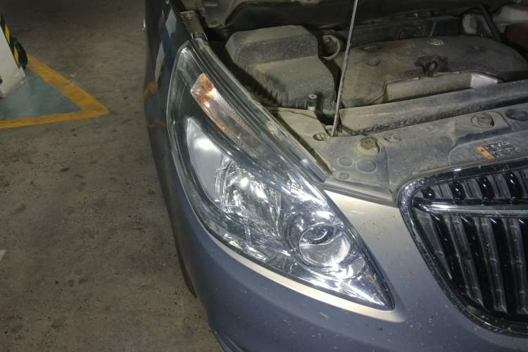 Used Buick GL8 2017 25S Prestige Version China V Standard Right Front Headlight
