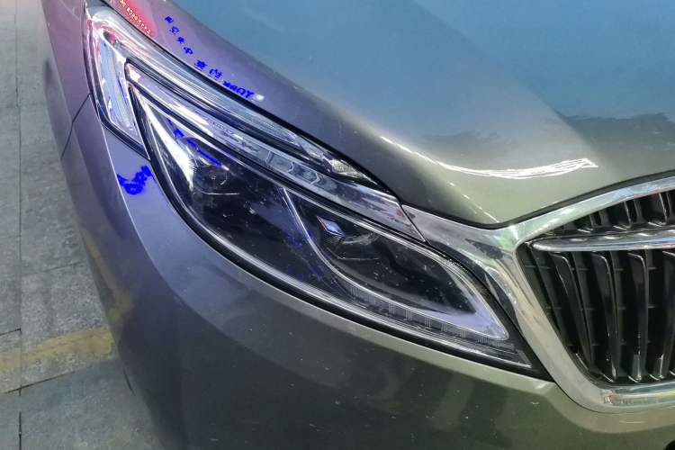 Used Buick GL8 2017 ES 28T Luxury Model China V Standard Right Front Headlight