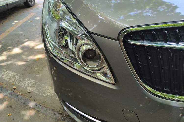 Used Buick GL8 2017 25S Luxury Version China V Standard Right Front Headlight
