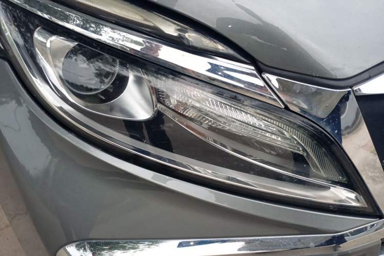 Used Buick GL8 2017 ES 28T Comfort Model China V Standard Right Front Headlight