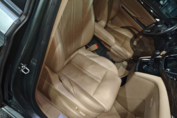 Used Buick GL8 2017 ES 28T Flagship Model China V Standard Right Front Seat