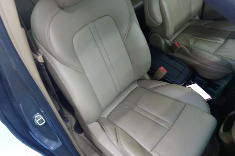 Used Buick GL8 2017 ES 28T Premium Version China V Standard Right Front Seat
