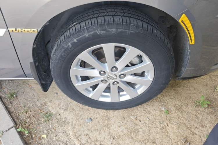 Used Buick GL8 2017 25S Comfort Version China V Standard Right Front Wheel Hub