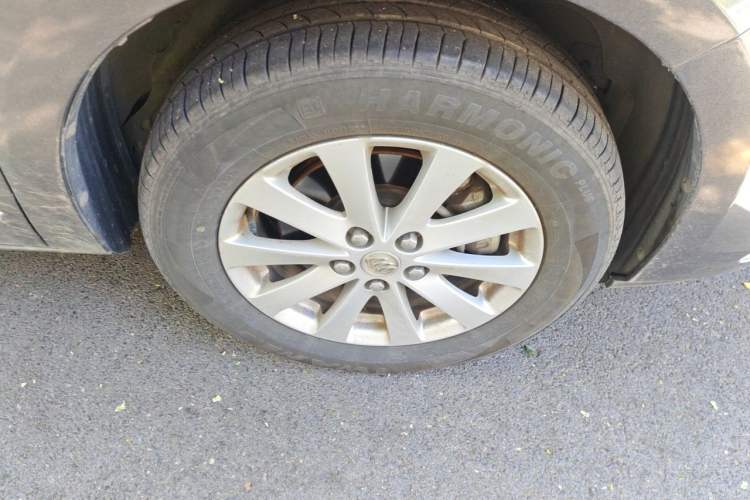 Used Buick GL8 2017 25S Prestige Version China V Standard Right Front Wheel Hub