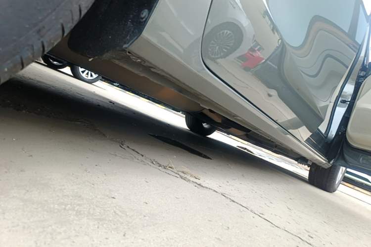 Used Buick GL8 2017 ES 28T Comfort Model China V Standard Right Side Sill