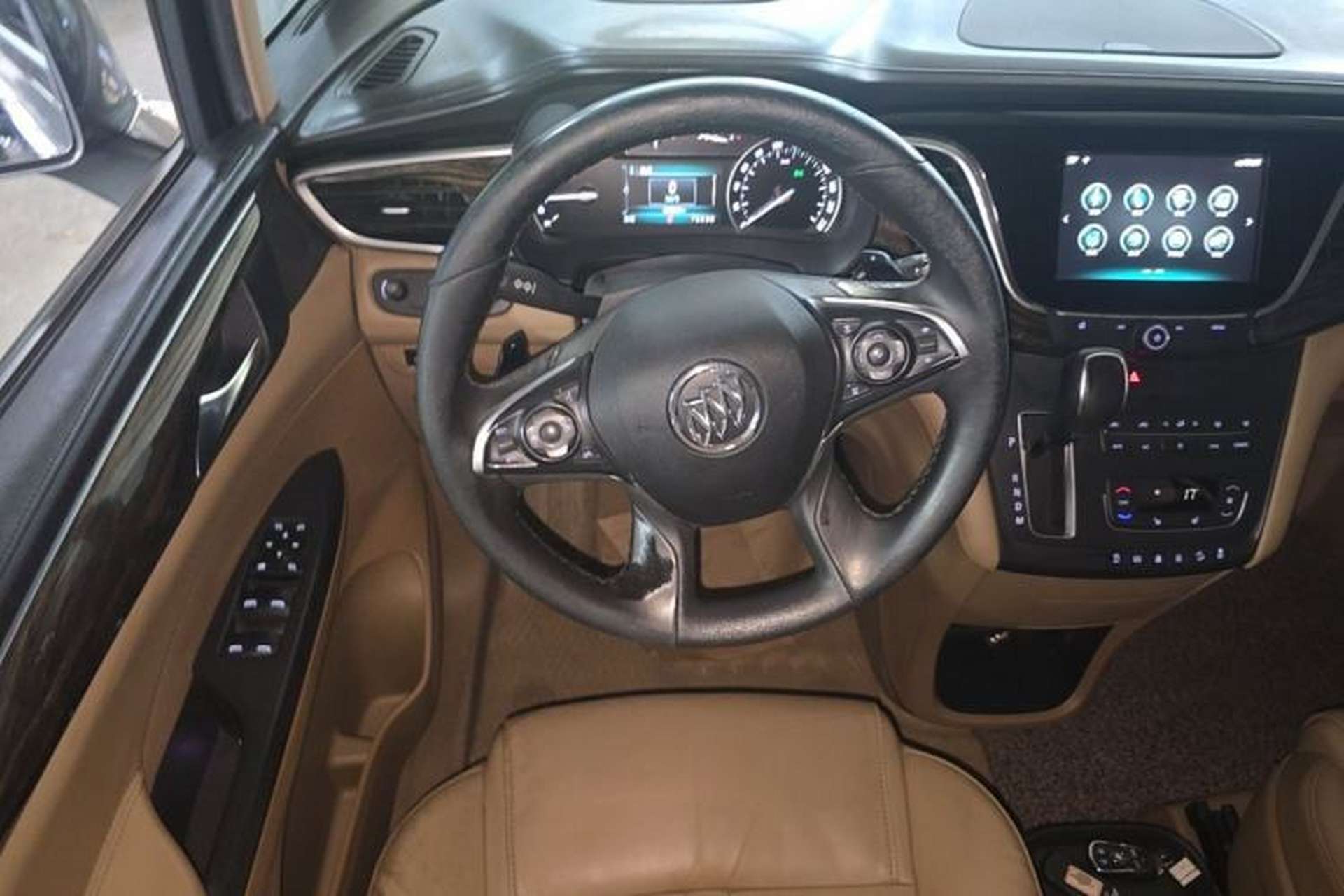Used Buick GL8 2017 ES 28T Premium Version China V Standard Steering Wheel