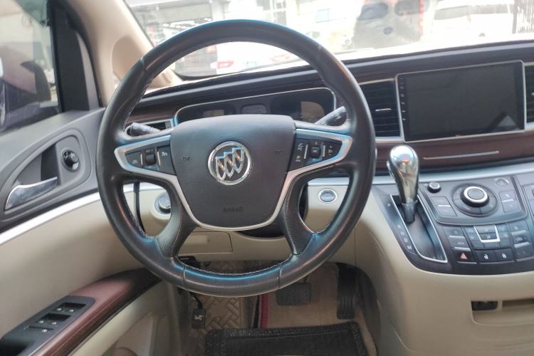 Used Buick GL8 2017 25S Luxury Version China V Standard Steering Wheel