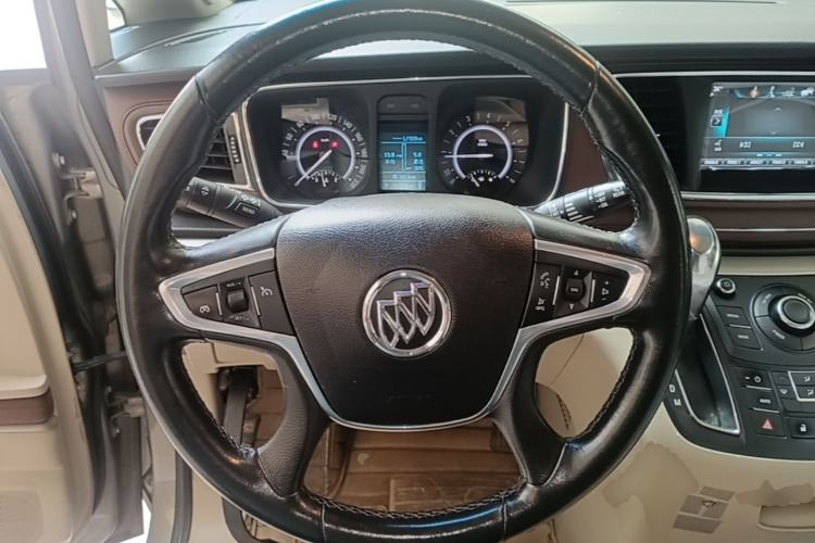 Used Buick GL8 2017 25S Luxury Version China V Standard Steering Wheel