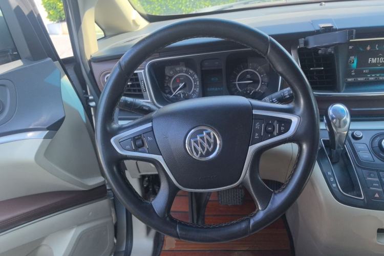 Used Buick GL8 2017 25S Luxury Version China V Standard Steering Wheel
