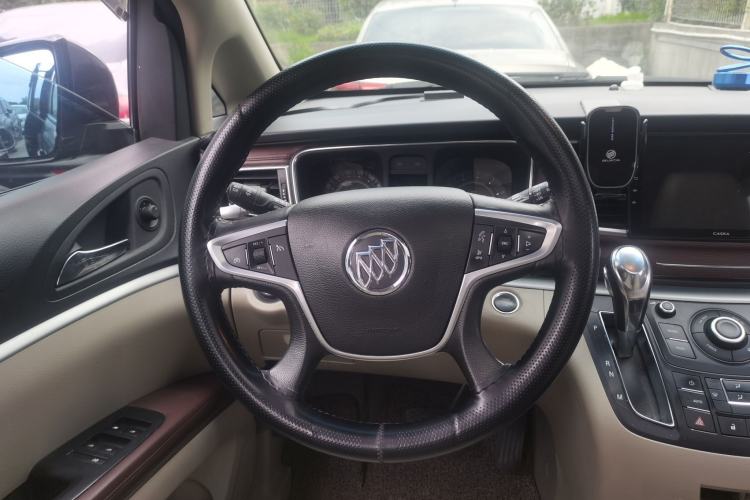 Used Buick GL8 2017 25S Luxury Version China V Standard Steering Wheel