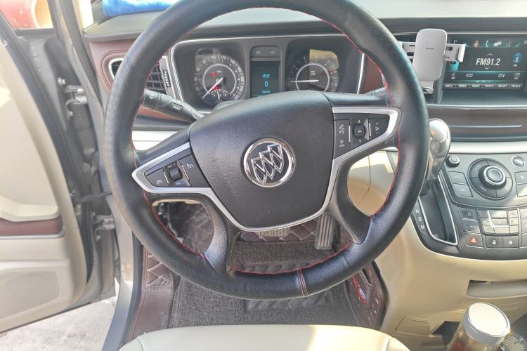 Used Buick GL8 2017 25S Luxury Version China V Standard Steering Wheel