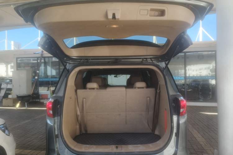 Used Buick GL8 2017 ES 28T Premium Version China V Standard Trunk