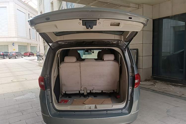 Used Buick GL8 2017 25S Luxury Version China V Standard Trunk