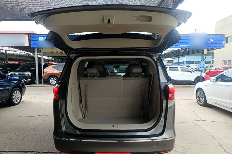 Used Buick GL8 2017 ES 28T Comfort Model China V Standard Trunk