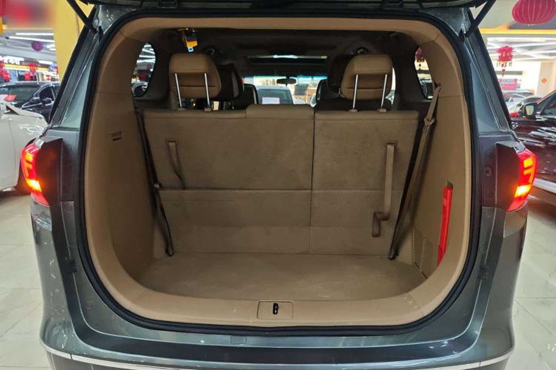 Used Buick GL8 2017 ES 28T Premium Version China V Standard Trunk