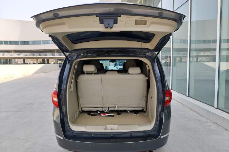 Used Buick GL8 2017 25S Comfort Version China V Standard Trunk